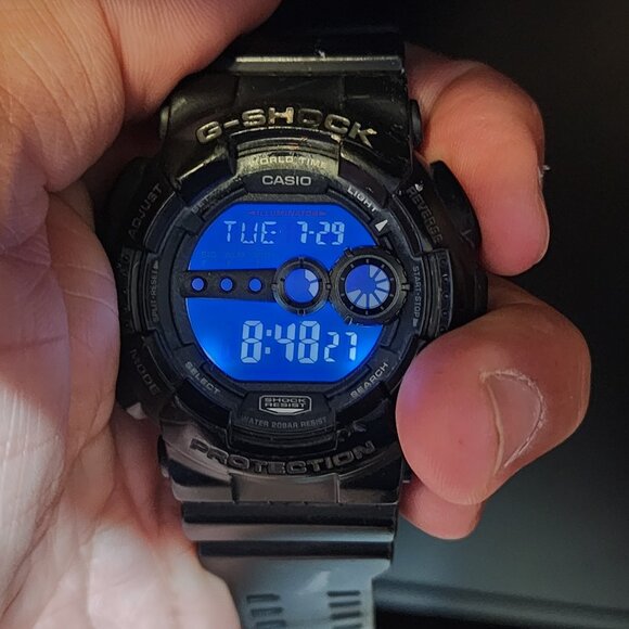 Casio G Shock Good shape digital - Picture 3 of 10